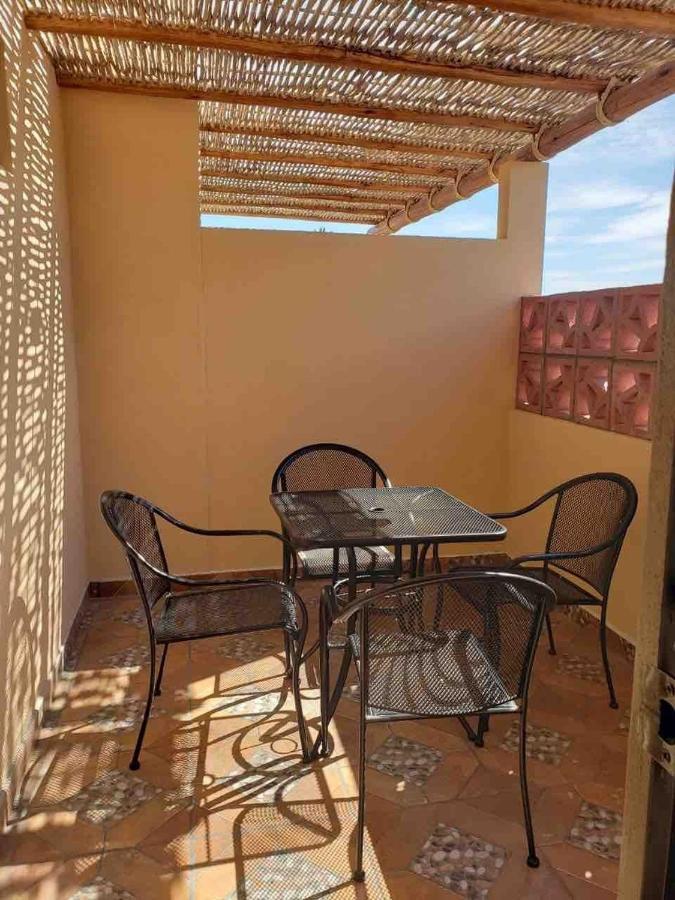 Hermoso Edificio Ubicado A Pocas Cuadras Del Malecon De Bcs Apartment La Paz